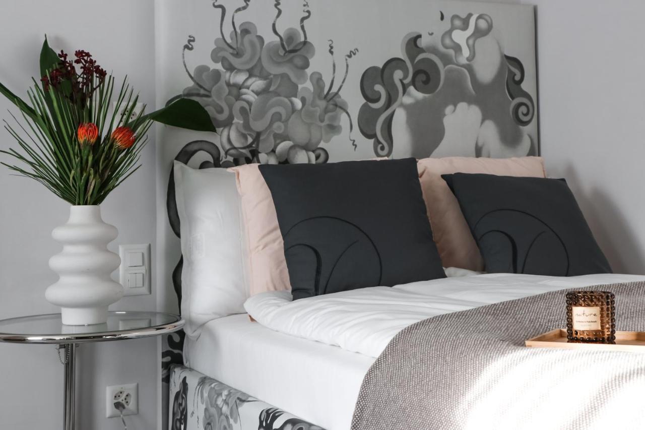Stay2night Bs Otel Zürih