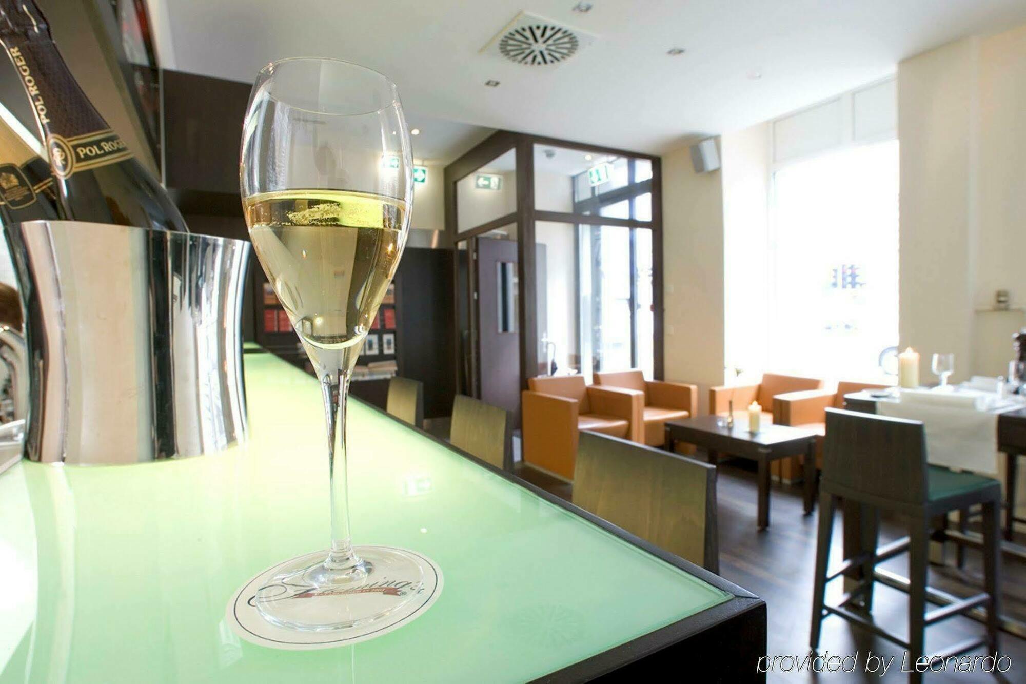 Stay2night Bs Otel Zürih